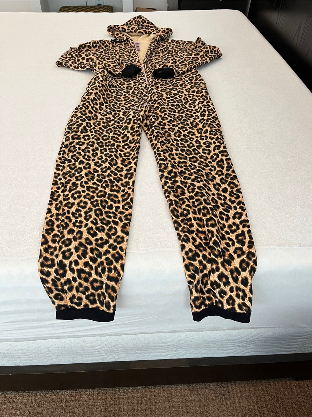 SavageX Fenty Forever Savage Hooded Onesie in size Medium 8/10.